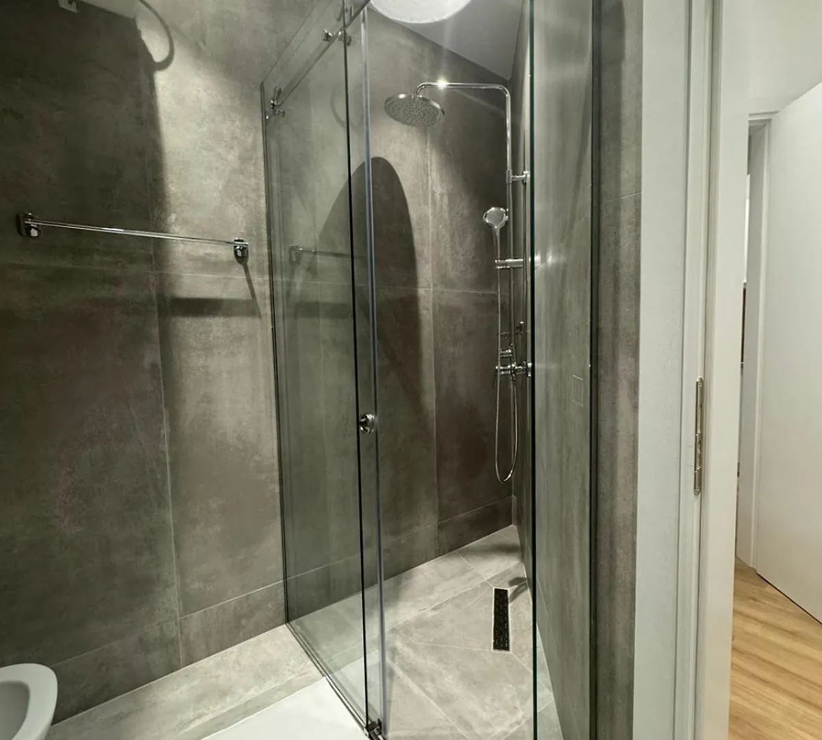 Doraci Apartments Тирана Албания