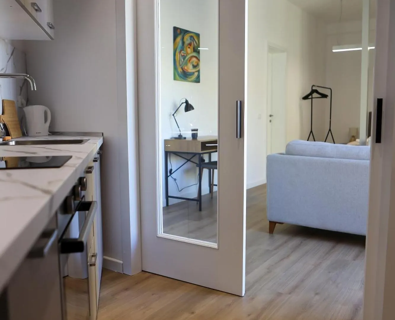 Doraci Apartments Тирана 0*,  Албания